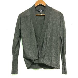 🚨 Zara Knit Gray Wrap style Woolblend top